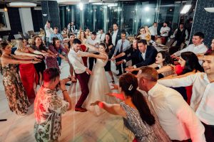 nunta perfecta cu o formatie de nunta